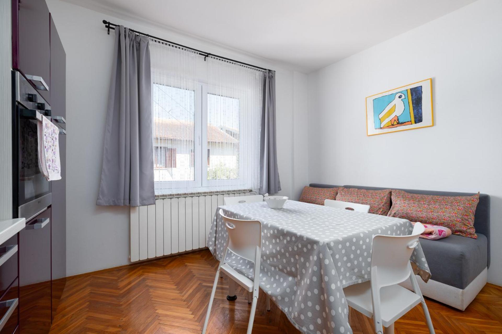Ana With Terrace & Pet-friendly Apartment *